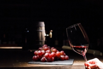 Brasil bate recorde de consumo de vinho na pandemia