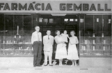 Farmácias Gemballa: 80 anos cuidando de gerações