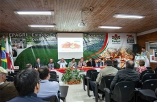 Agritu Sementes entrega R$ 428.790,00 em royalties à Epagri